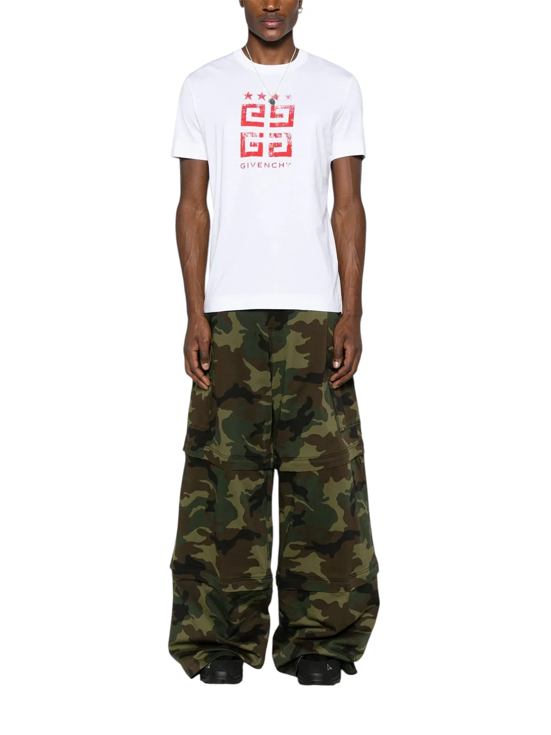 Givenchy 4G Stars Red Logo Printed T-Shirt White/Red - Image 3